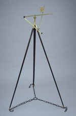 Stativ zum Distanzmesser, sog. Triangularinstrument, APK E 58