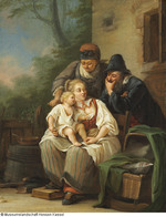 Junge Mutter mit ihren Eltern vor dem Haus